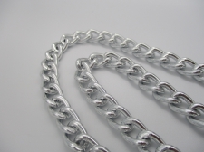 Aluminium chain 15x11mm link 1m