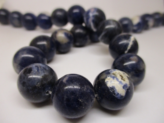 Dumortierite 15mm +/-25pcs