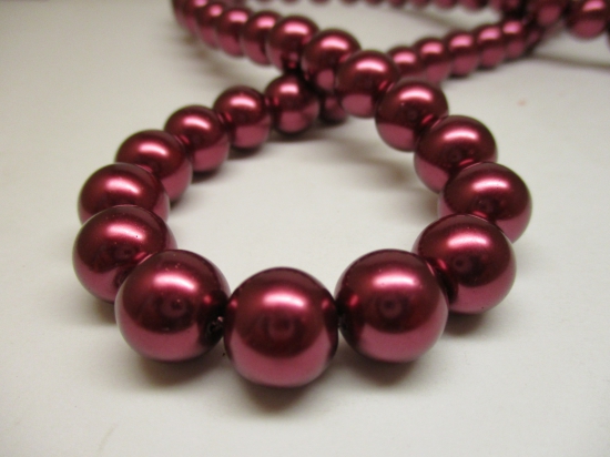 GLASS PEARLS 12MM DK PLUM