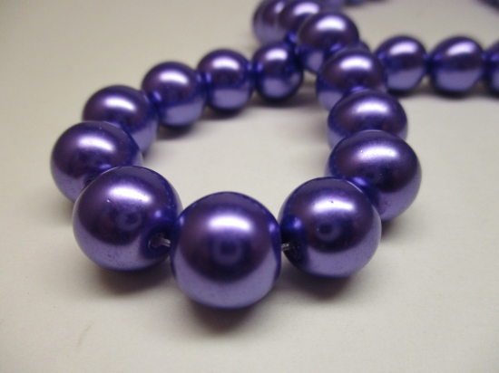 GLASS PEARLS 12MM PURPLE