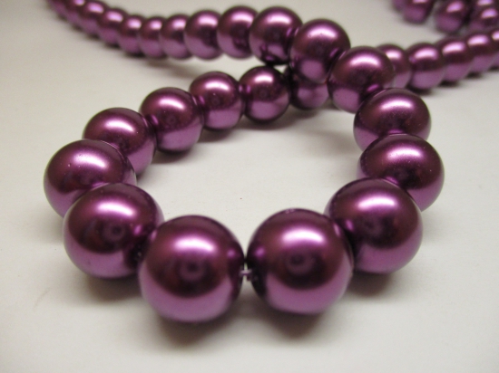 GLASS PEARLS 12MM GRAPE