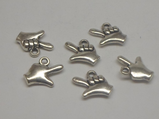 CHARMS 6PCS