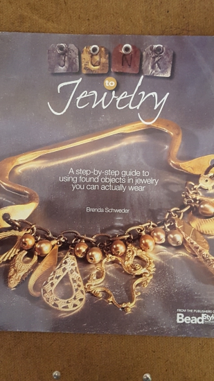 BOOK; JUNK TO JEWELRY (BEAD STYLE  MAGAZINE)