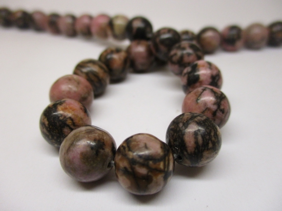 Rhodonite 10mm +/-40pcs