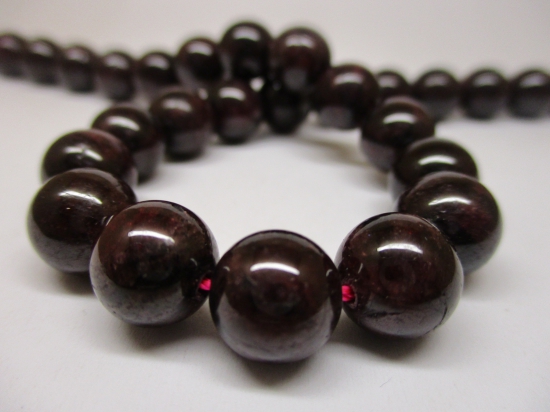 Garnet 10mm +/-40pcs