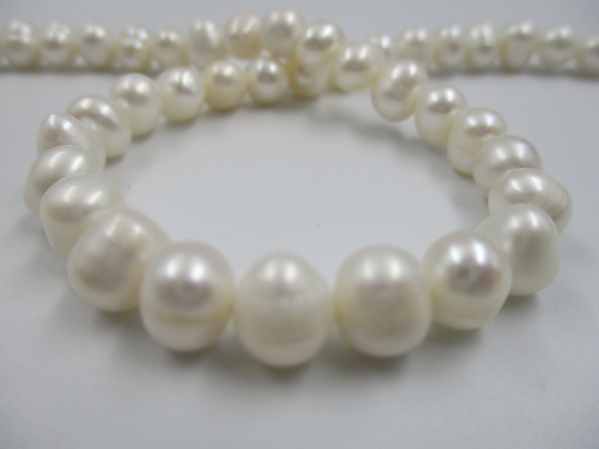 Fresh Water Pearl 7mm  Cream +/-36cm