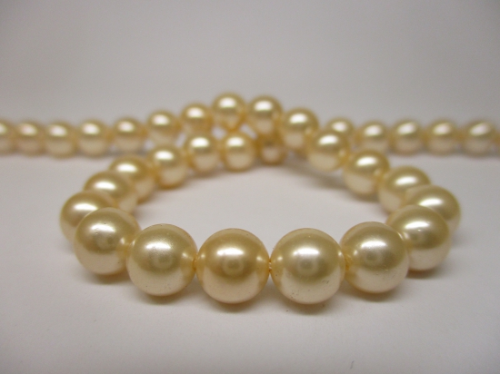 Shell Pearl 6mm +/-60pcs