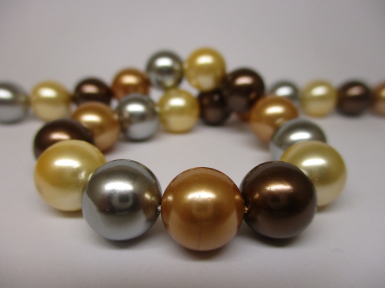 Shell Pearl 10mm +/-38pcs