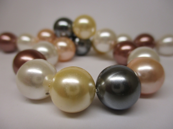 Shell Pearl 12mm +/-33pcs