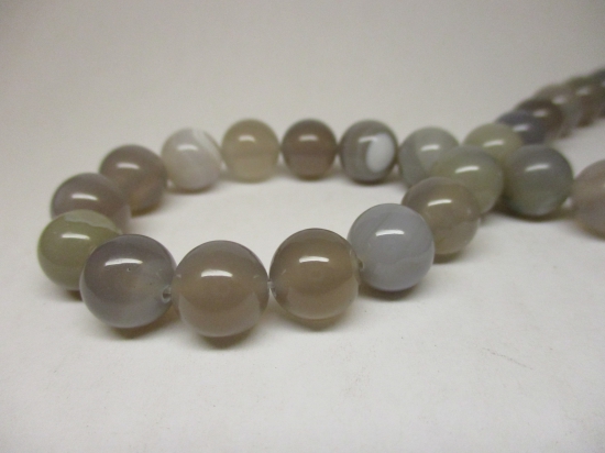 Grey Striped Agate 8mm +/-46pcs