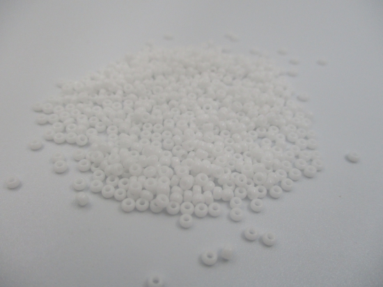 Miyuki Round 15/0 Opaque White (RR15-402) 7.2g