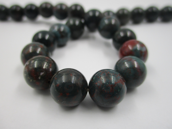 Blood Stone Green 10mm +/-38pcs