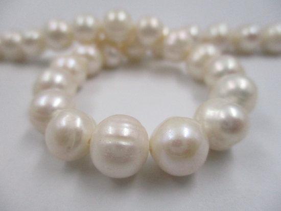 Fresh Water Pearl 10mm  Cream +/-36cm