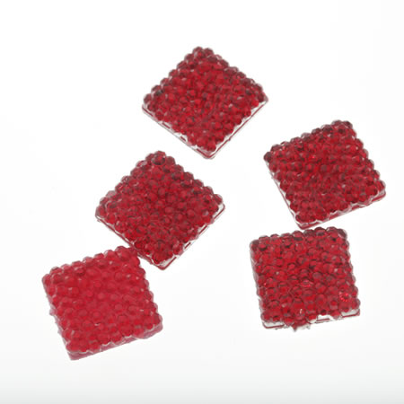 RHINESTONE 14MM SQR RED 25PC