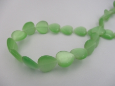 Cats Eye Heart Green +/-35Pcs