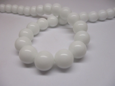 White Porcelain 10mm +/- 39pcs