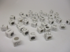 Square 6x6mm Acrylic (48c9308w5) 250g White silver